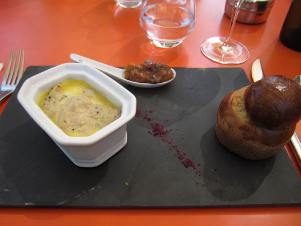 En utsökt foie gras på en charmig liten restaurang bland vingårdarna