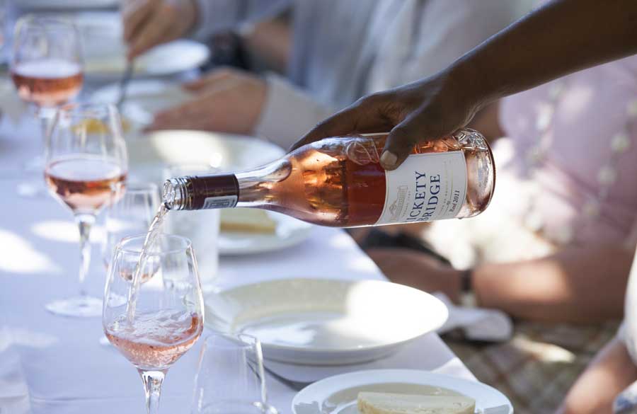 Smaka rosévinet, Rickety Bridge, Franschhoek, Sydafrika