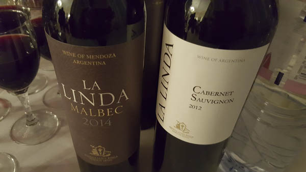 En argentinsk malbec och en cabernet sauvignon