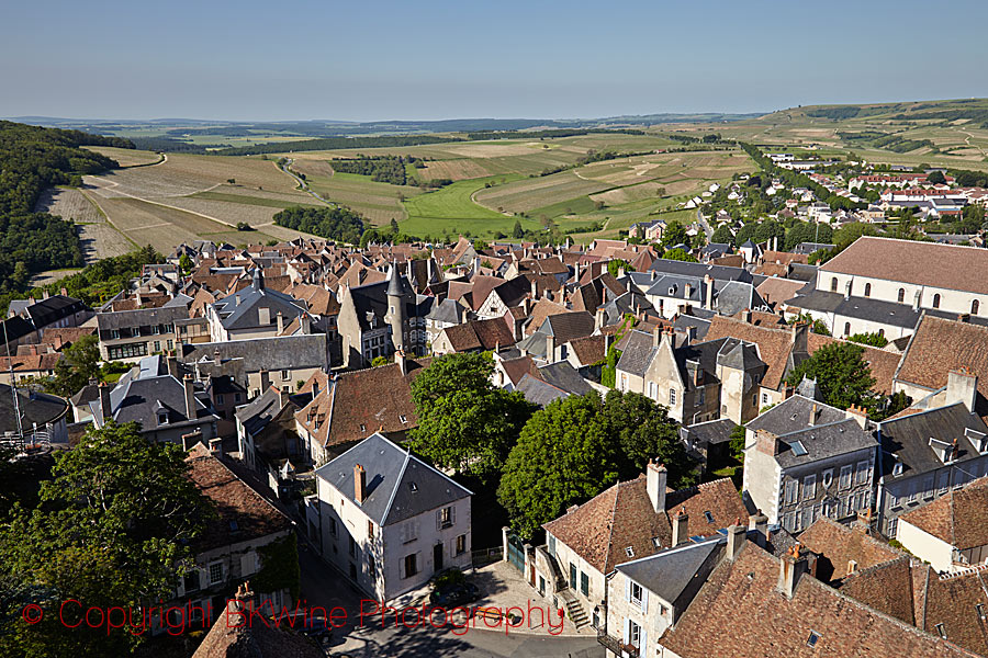 Hustak och vingårdar i Sancerre, Loire