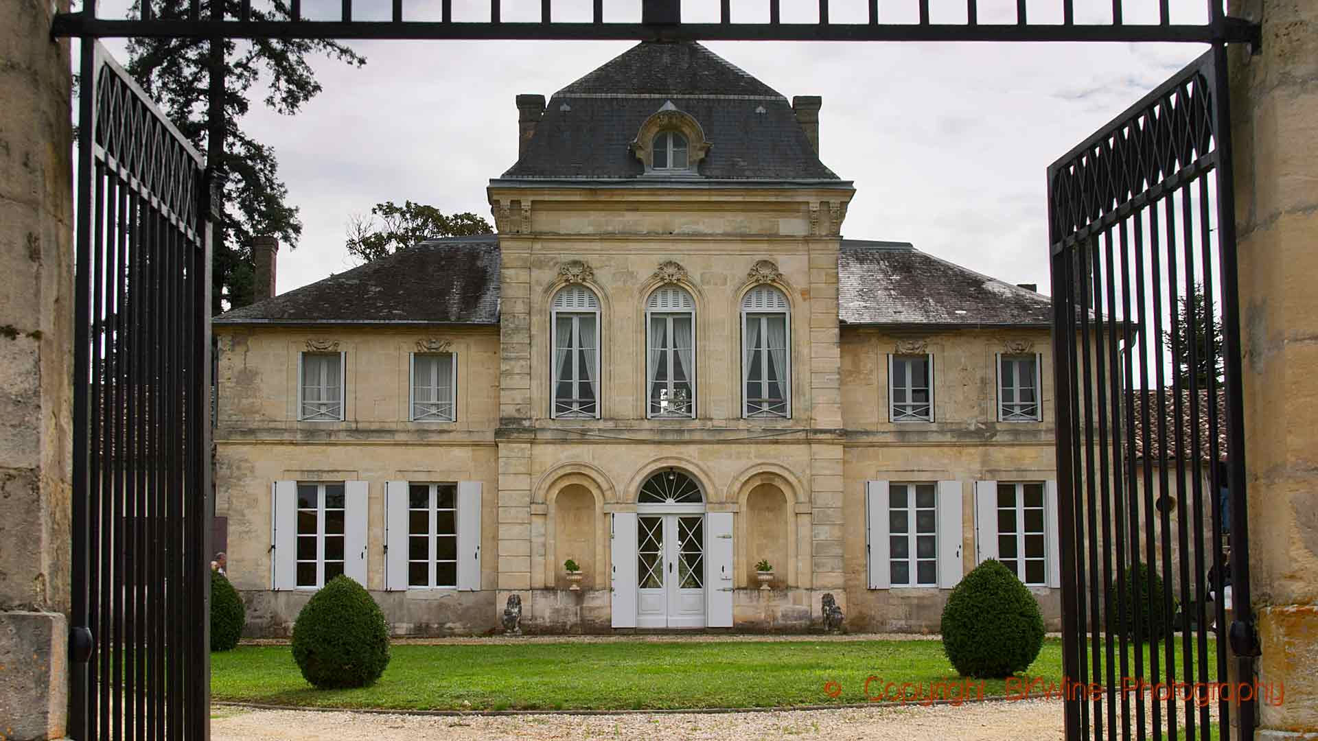 Ett litet charmigt slott i Bordeaux