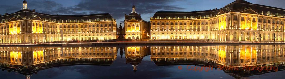 Den fantastiska Miroir d’Eau i staden Bordeaux