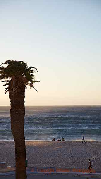 Kvällssol i Camps Bay i Kapstaden