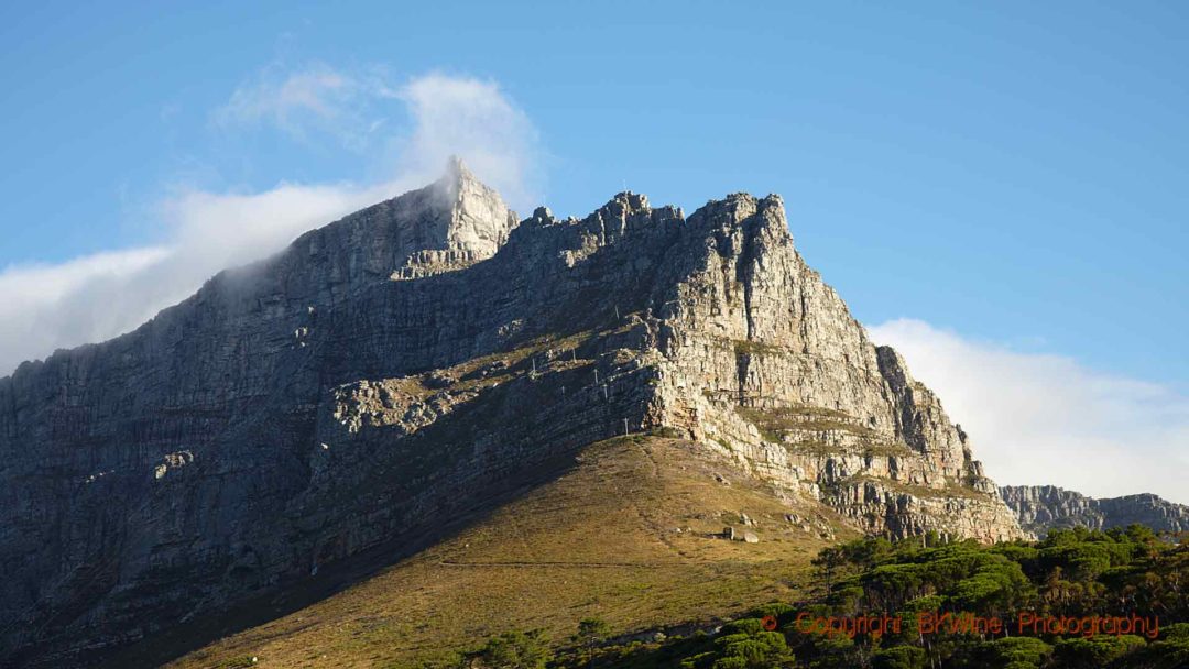 Table Mountain, Taffelberget, i aftonsolen i Kapstaden, Sydafrika